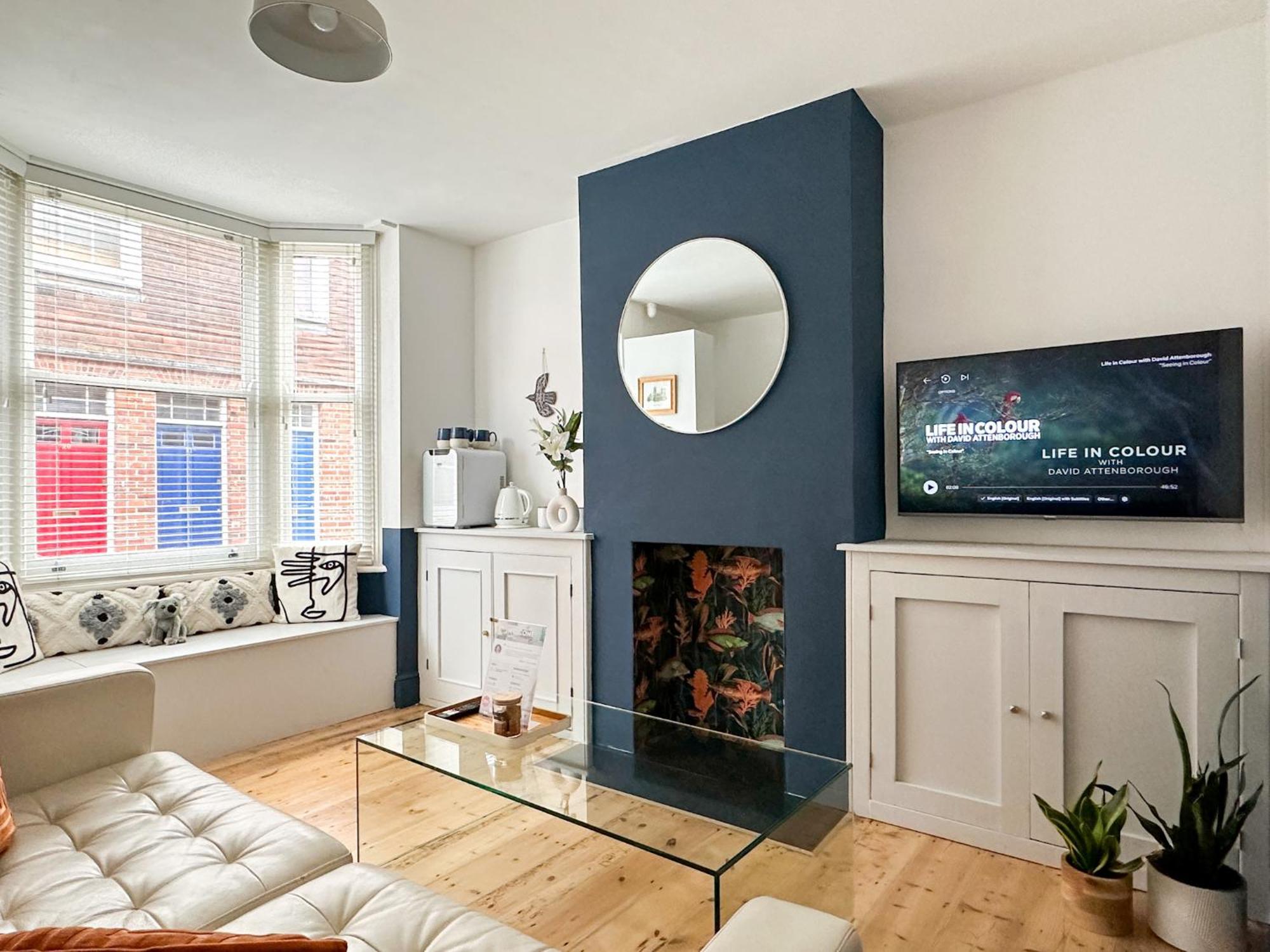 Love Lane - Cosy & Modern City Centre Guest Suite Canterbury Bagian luar foto